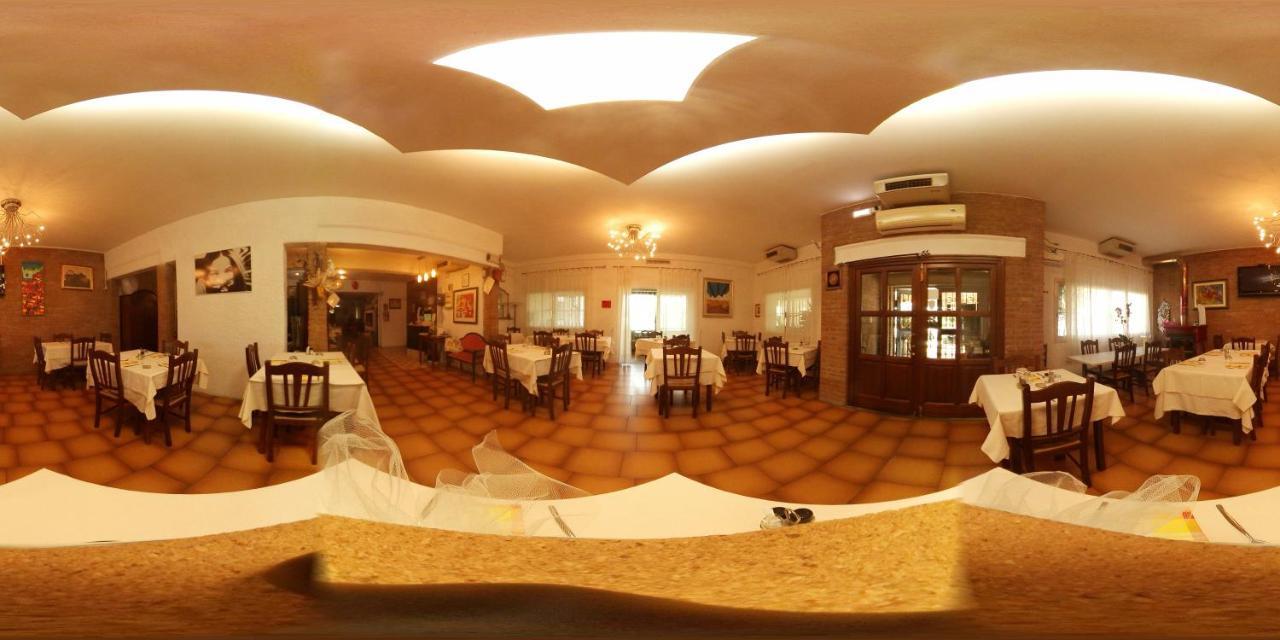 Hotel Lory Ficarolo Luaran gambar